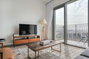 Fernseher, Stereoanlage