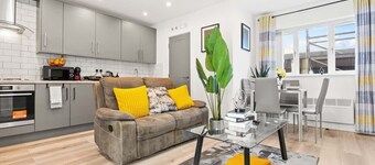 Perfect Booking | 2 Bed Home with Comfy Beds