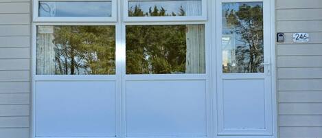 تفاصيل الفندق من الخارج