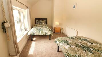 4 bedrooms, individually decorated, individually furnished, free WiFi