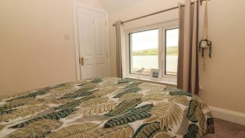 4 bedrooms, individually decorated, individually furnished, free WiFi