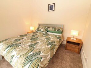 4 bedrooms, individually decorated, individually furnished, free WiFi