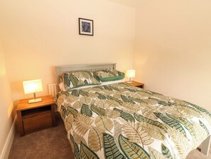 4 bedrooms, individually decorated, individually furnished, free WiFi