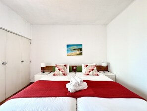 2 chambres, fer et planche à repasser, accès au Wi-Fi (inclus)