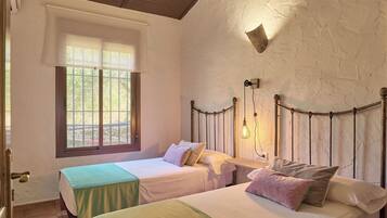 3 Schlafzimmer, Bügeleisen/Bügelbrett, kostenloses WLAN, Bettwäsche