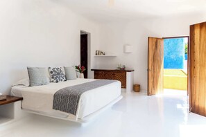 5 bedrooms, desk, iron/ironing board, free WiFi - Casa Torre Del Cielo | Ocean Views, Pool & Privacy (Careyes)