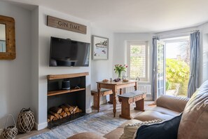 Fernseher, Stereoanlage