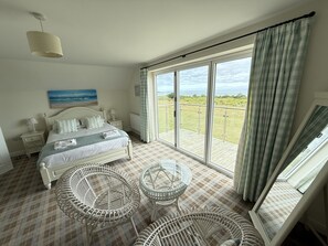 4 Schlafzimmer, Bügeleisen/Bügelbrett, kostenloses WLAN, Bettwäsche