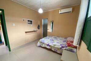 2 bedrooms, bed sheets