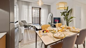 Interior - Earthy Elegant 1 BR in Surf 2-Creek Beach Access (Dubai)