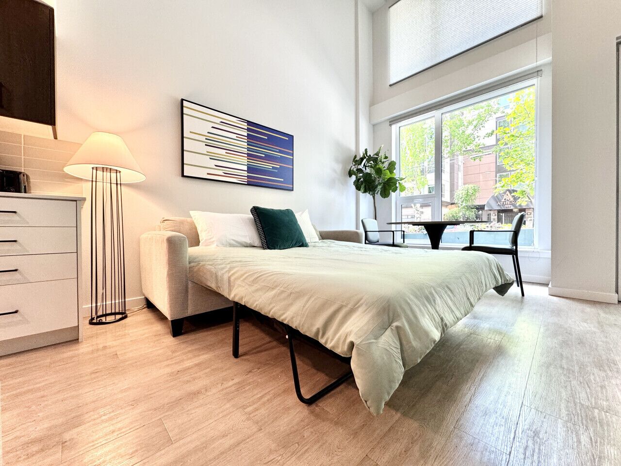 1 Schlafzimmer, Schreibtisch, WLAN, Bettwäsche