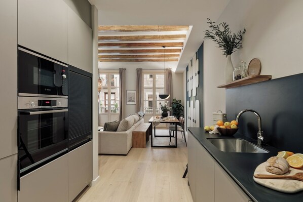 Fridge, microwave, oven, stovetop