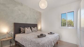 1 chambre, fer et planche Ă repasser, Wi-Fi gratuit, draps fournis