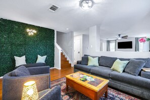 TV connectée, table de tennis de table