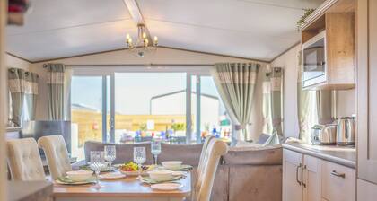3 Schlafzimmer Unterkunft in Towyn