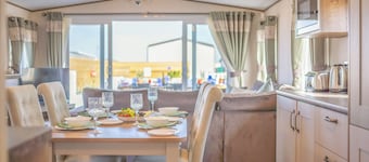 3 chambres à coucher à Towyn