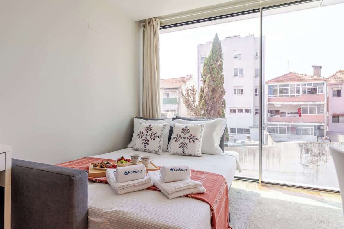 1 bedroom, iron/ironing board, travel cot, free WiFi
