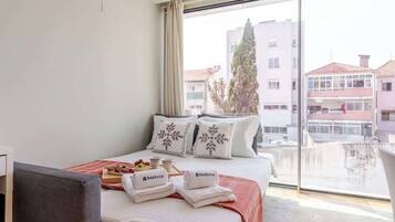 1 bedroom, iron/ironing board, travel cot, free WiFi