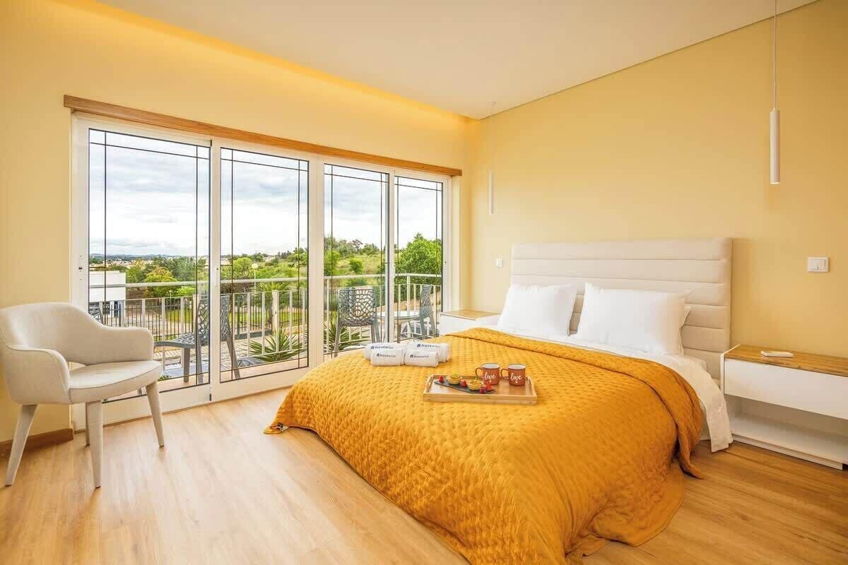 5 Schlafzimmer, Bügeleisen/Bügelbrett, WLAN, Bettwäsche