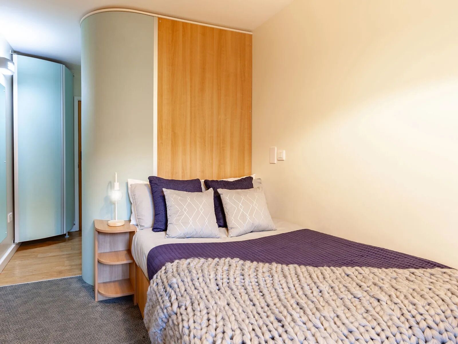 Single Room, Non Smoking | Blackout drapes, free WiFi