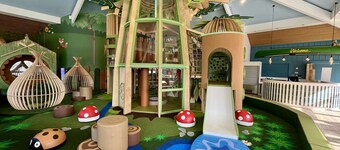 Bumble Bee Cabin on Heron Lake