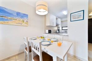 Dining - Passport Beach - 201 by HelloVacations (Albufeira)
