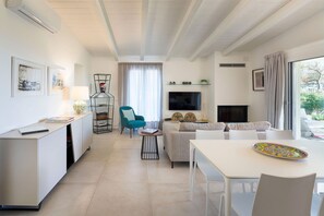 Fernseher, Kamin