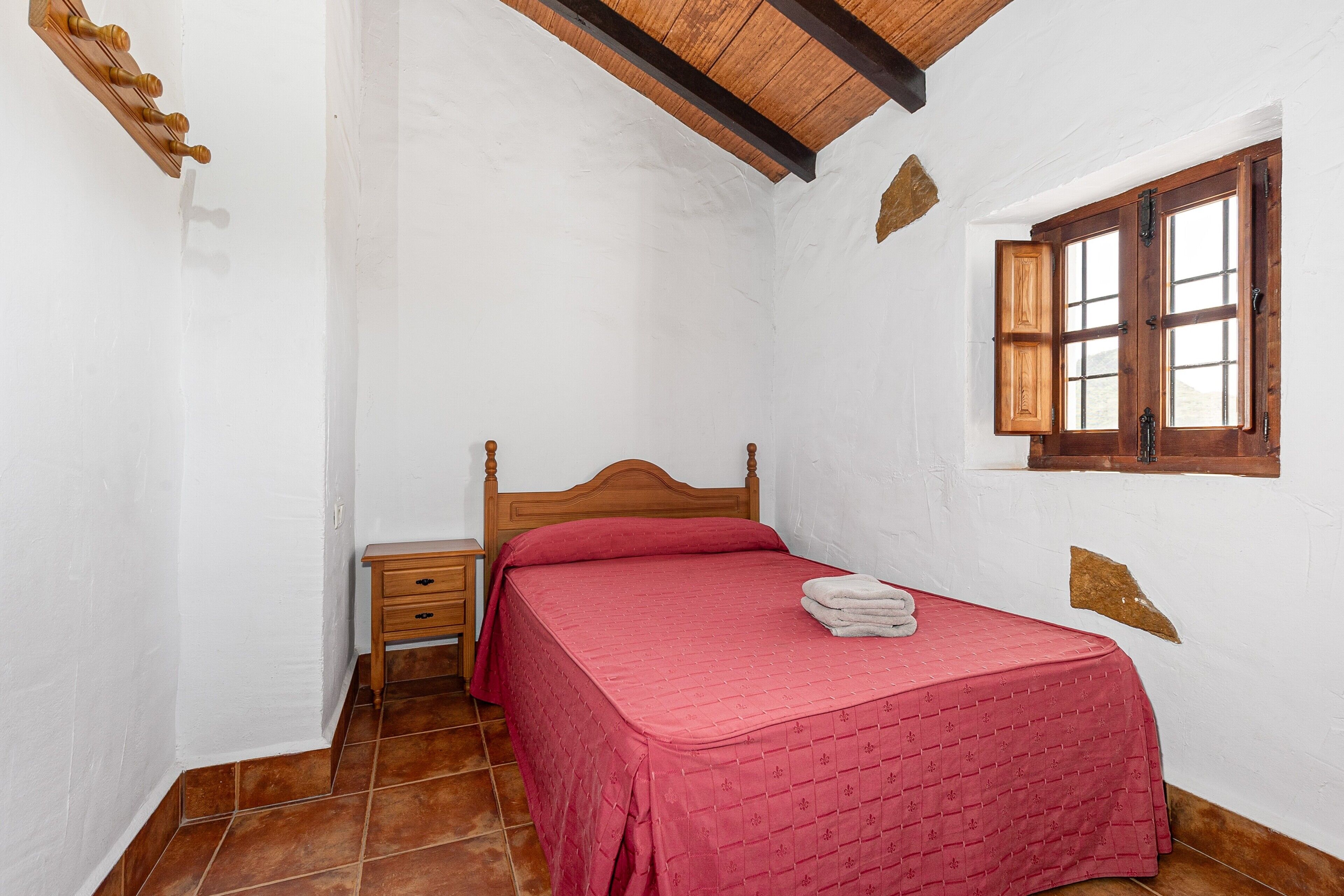 4 habitaciones, wifi gratis y ropa de cama 