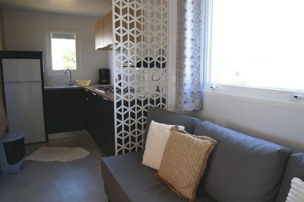 Televisio, pöytätennispöytä