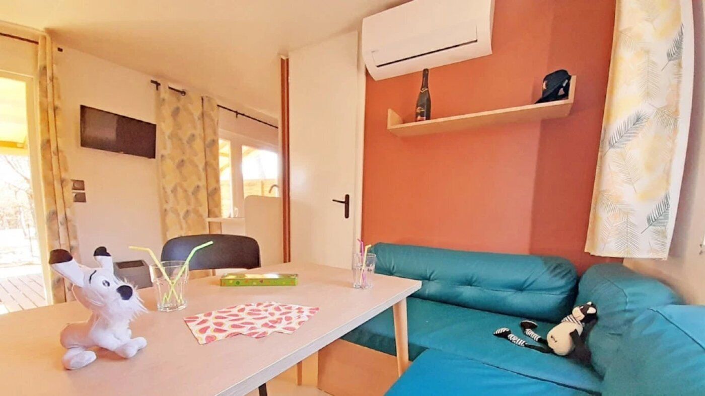 Zecamping 3* Chiens Acceptés Mobil-home Tv Lv Clim 32m2 6 Pers - Régusse