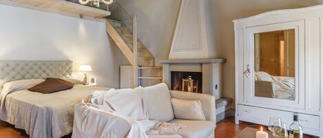 4 bedrooms, WiFi, bed sheets