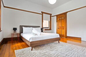 3 عدّة غرف نوم ومكواة/لوح كي وسرير سفر وواي فاي مجانًا