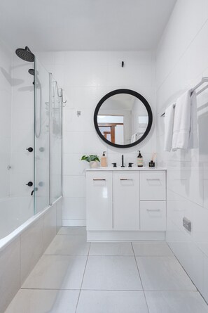 مجففات شعر، مناشف