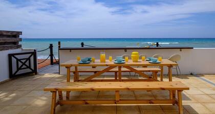 Lagoon Blue Beach House by Nomads