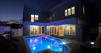 6BR Gated Villa near Beach w/ Private Pool-KHVilla