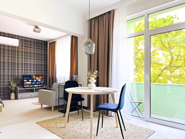 Interior - Balcony Bliss + Smart TV + Walk to Metro and Park (Sofia)
