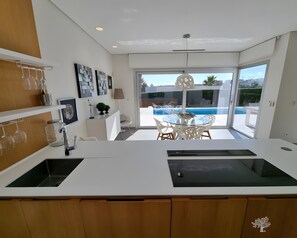 Interior - Villa 'Tipuana 7' with Sea View, Wi-Fi and Air Conditioning (Orihuela)