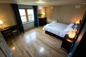 2 Schlafzimmer, Bügeleisen/Bügelbrett, Reisekinderbett, kostenloses WLAN