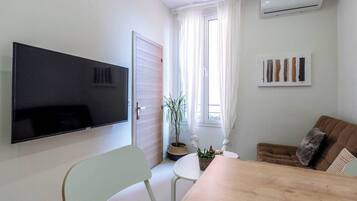 Smart-tv en een kantoor