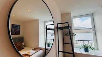 2 soveværelser, strygejern/strygebræt, weekendseng, gratis Wi-Fi