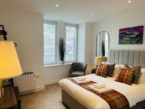 2 bedrooms, iron/ironing board, travel cot, free WiFi