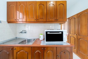 Interior - Apartment 'Neptune' with Sea View, Shared Terrace and Wi-Fi (Corfu)