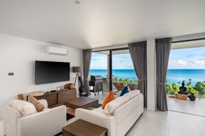 Smart TV, books, stereo