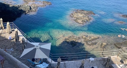 Apartment 'Oasi Verde' with Sea View, Wi-Fi and Air Conditioning