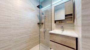 Hair dryer, towels