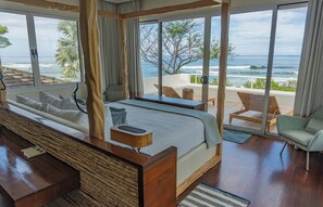 7 bedrooms, iron/ironing board, internet, bed sheets