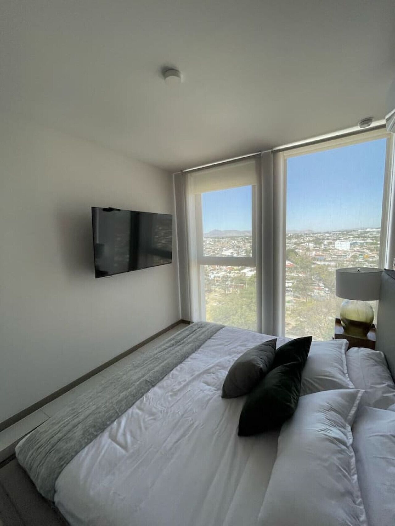 1 sovrum, skrivbord, strykjärn/strykbräda och wi-fi