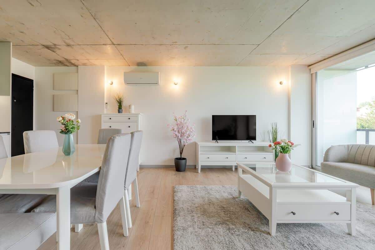 Apartment With Balcony And Pool By Hostwise - Oporto