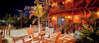 Krak Inn Holbox - Eco-Friendly and Pet-Friendly Hotel