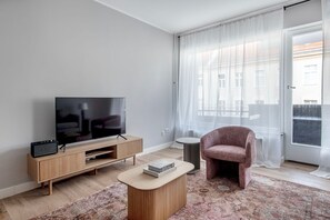 TV, stereo